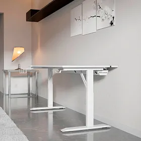 RUNWAY 160 White